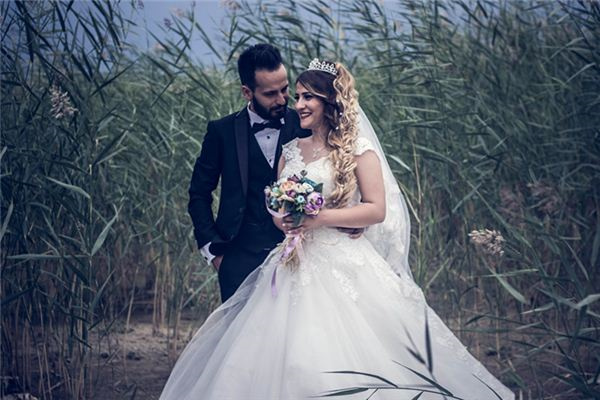 夢到了別人接婚是好事還是壞事_周公解夢