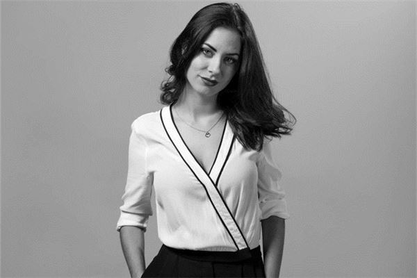 82年屬狗2021年的運勢_十二生肖