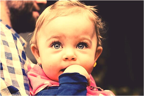 夢到了大風吹進屋窗簾飄動啥意思_周公解夢官網