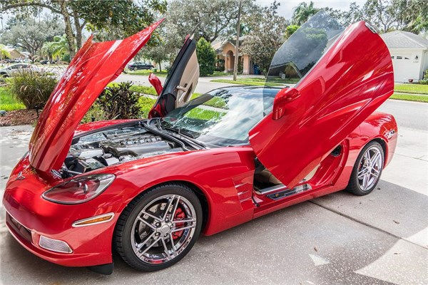 夢到別人開豪車預示了什麼_周公解夢