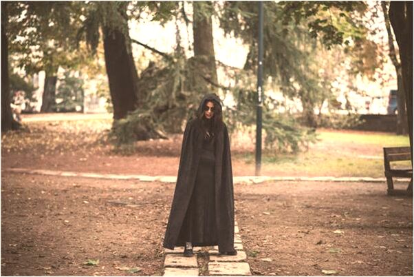 夢到了馬追著踢我意味著什麼_周公解夢官網