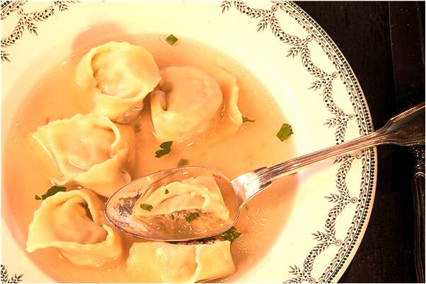 夢到有帥哥追求意味著什麼_周公解夢官網