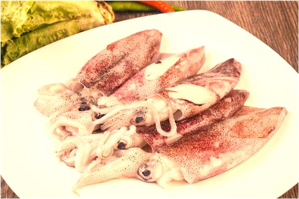 夢到紅衣男子摸我胸後離開代表著什麼？_周公解夢官網