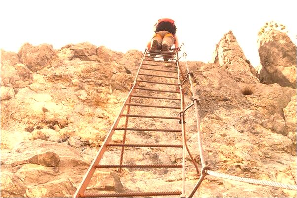 夢到了自己的腿掉了是什麼意思_周公解夢官網