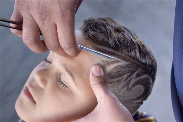 夢見給人剃頭有什麼徵兆_周公解夢