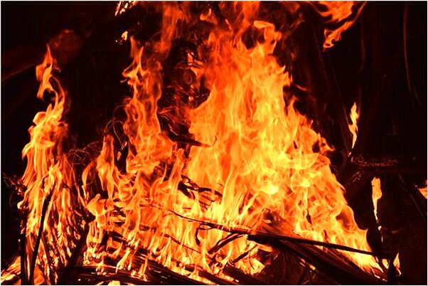 夢到了女兒穿黃鞋戴亮鑽怎么回事_周公解夢官網