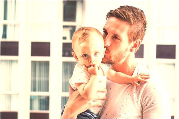 夢到車半節浸在水裡有什麼意義嗎_周公解夢官網