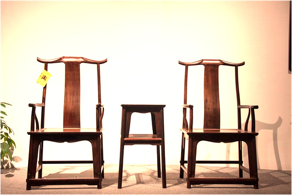 夢到了雨中抱愛人是什麼預兆_周公解夢官網