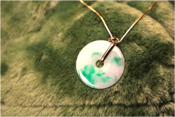 夢到了女人黑色移動長發是什麼預兆_周公解夢官網