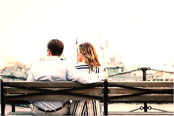 夢見被錢串子咬裸體害怕預示著什麼_周公解夢官網