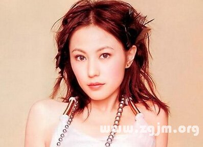 12星座中為愛不惜一切的女星_十二星座