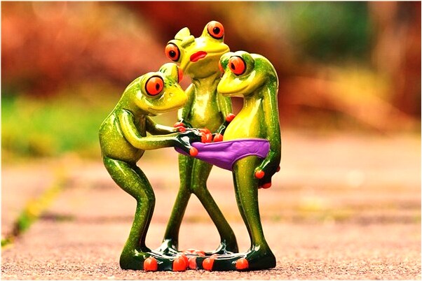 夢到穿一身紅是啥意思_周公解夢官網