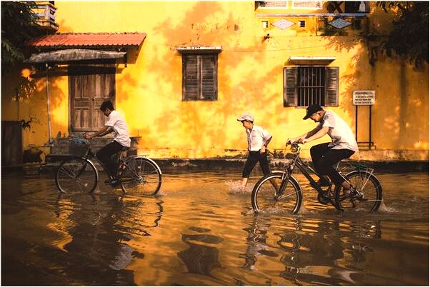 夢到了搭車到目的地被甩下來預示了什麼_周公解夢官網