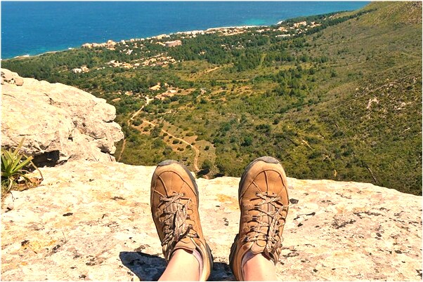 夢見妹妹給蛇咬怎么樣_周公解夢官網