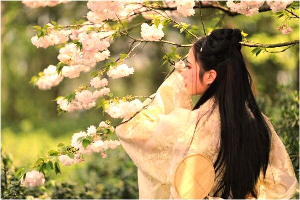 夢到一個男人的背影怎么樣_周公解夢官網