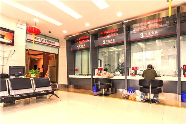 夢見自己開拖拉機軋死人了是什麼意思_周公解夢官網