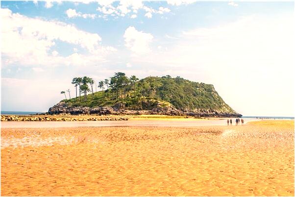 夢到了突然發大水在水裡游泳是好是壞_周公解夢官網