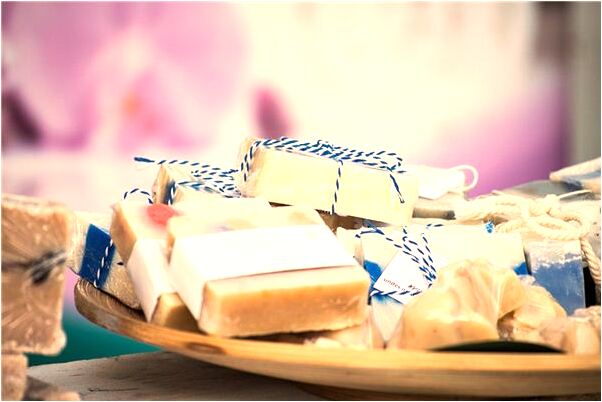 夢見一個女朋友來給我了錢是什麼意思_周公解夢官網