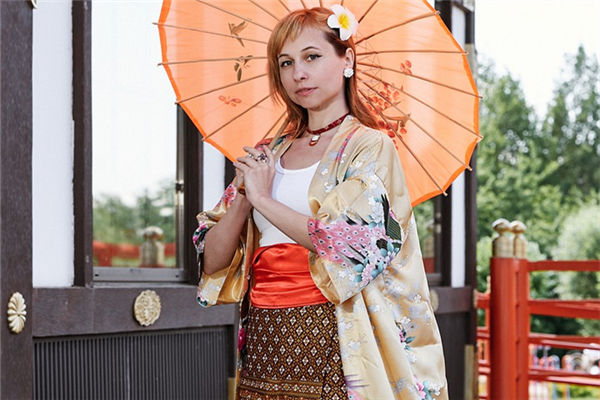 屬牛女人出生年份和性格_十二生肖