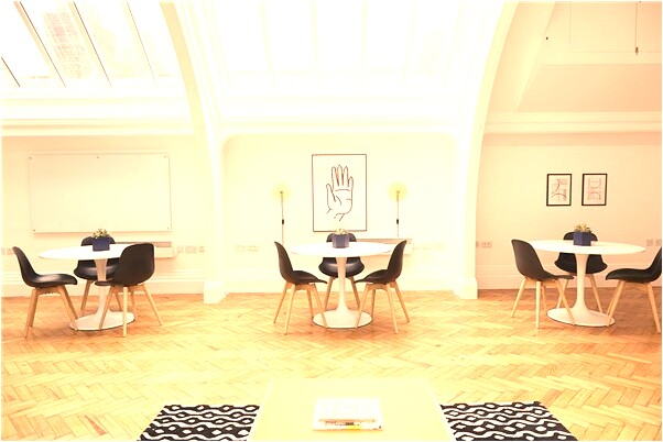 夢到了屎弄在腿上代表著什麼？_周公解夢官網