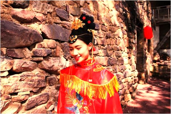 夢到了別人拿二千元給自己有什麼意義嗎_周公解夢官網