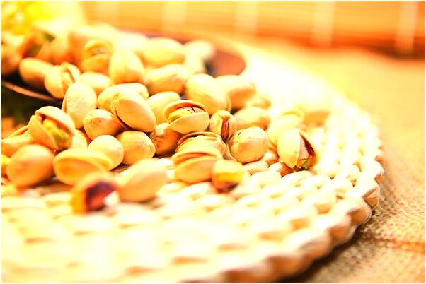 夢到夢到自己在室外泳池戲水預示著什麼_周公解夢官網