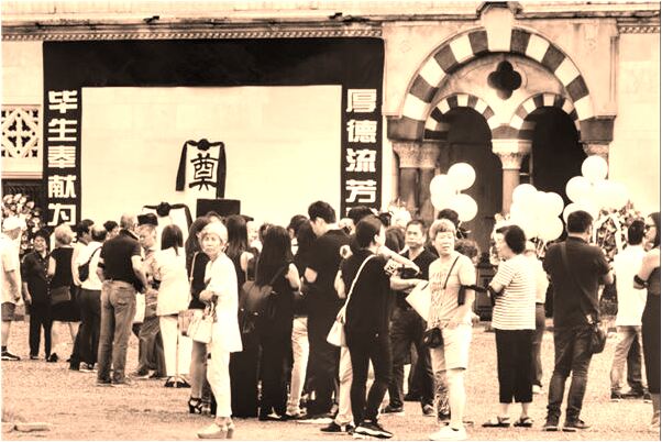 夢到了們見車翻了又著火了代表著什麼_周公解夢官網