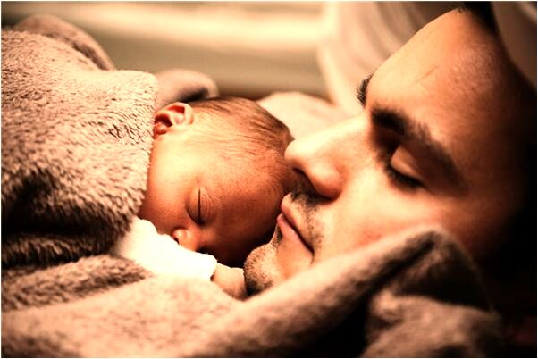 夢到生小孩並和嬰兒玩耍是凶兆還是吉兆_周公解夢官網