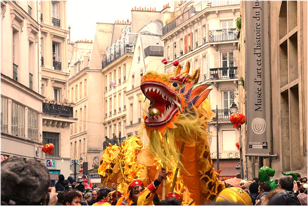 夢見男友紅顏穿男友衣服是咋回事_周公解夢官網