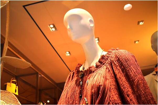 夢到了別人住牢是凶兆還是吉兆_周公解夢官網