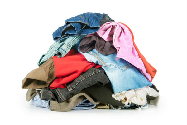 夢見一堆衣服是什麼意思_周公解夢