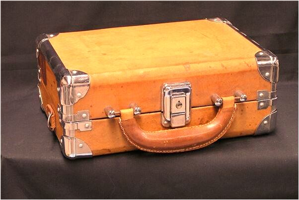 夢到了樹上掉下來破梨預示什麼_周公解夢官網