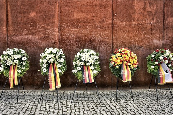 夢到花圏會是什麼預兆_周公解夢