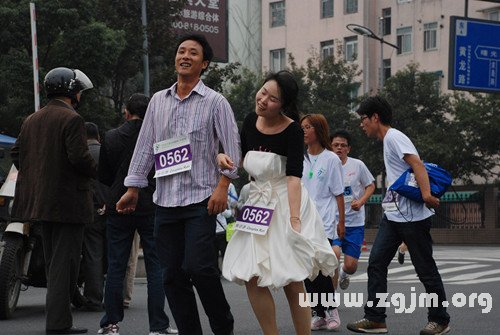 戀愛馬拉松後不想結婚的星座男_十二星座