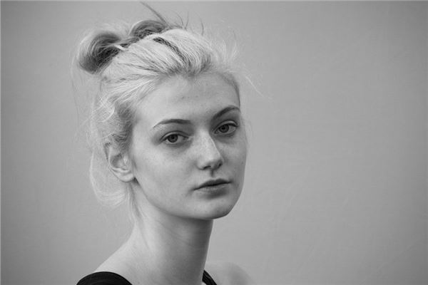 夢見自己的頭髮白了_周公解夢