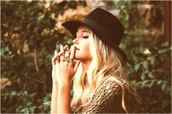 夢到手機屏摔碎預示著什麼_周公解夢官網