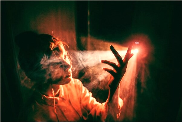 夢到了趕紙人紙人對我笑的預兆_周公解夢官網