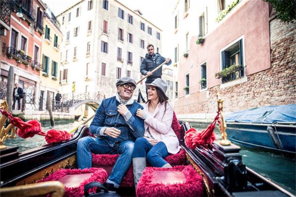 1973年牛的屬相配對_十二生肖