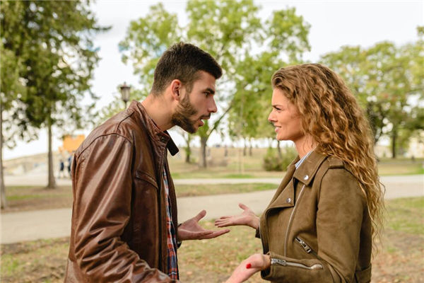 夢見和別人爭執講道理_周公解夢