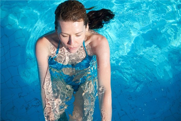 夢見自已洗澡是什麼意思?_周公解夢