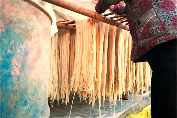 夢到了自己變成人質被人劫持是不是好的徵兆呢_周公解夢官網