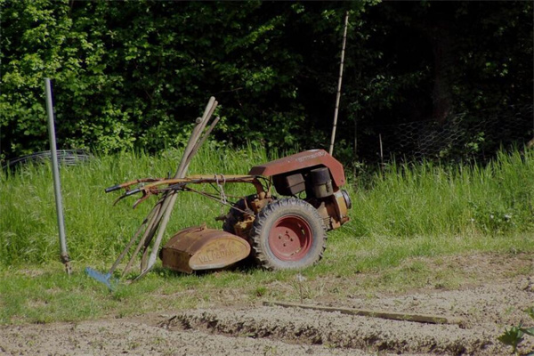 夢到手扶拖拉機意味著什麼_周公解夢