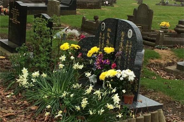 夢見去世親人因果_周公解夢