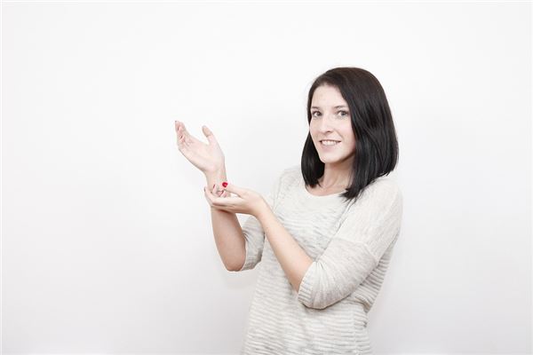 94年屬狗的哪個時辰出生命好_十二生肖