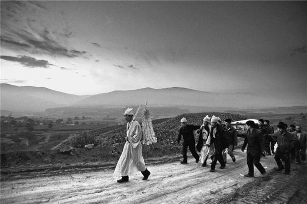 夢見送葬隊伍_周公解夢