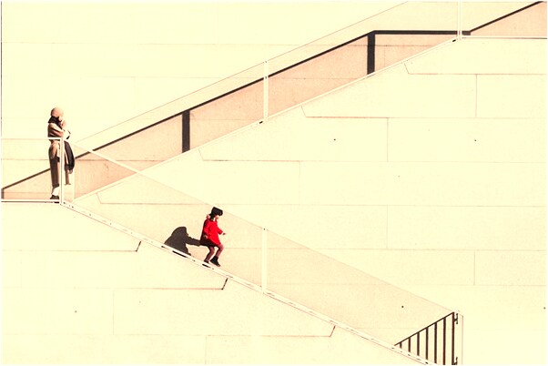 夢到了臉上紅腫是好是壞_周公解夢官網