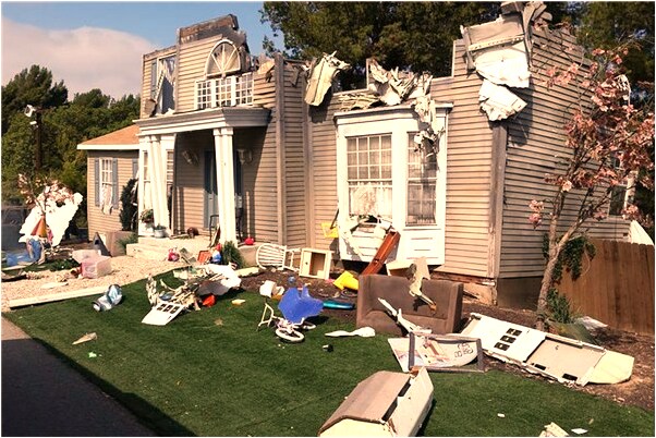 夢到了用刀給別人扎傷出血是好是壞_周公解夢官網