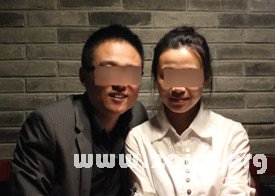 Female forehead high convex, male ear gently beautiful couple faces the illustration