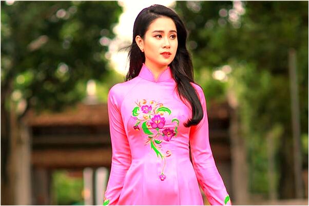 夢見和一個女人在沙發上做愛是什麼意思_周公解夢官網