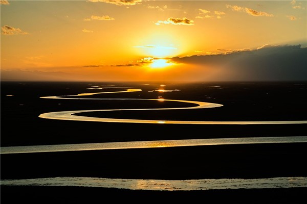 夢見長河是吉兆嗎?_周公解夢